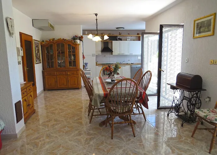 Milica 961 Apartment